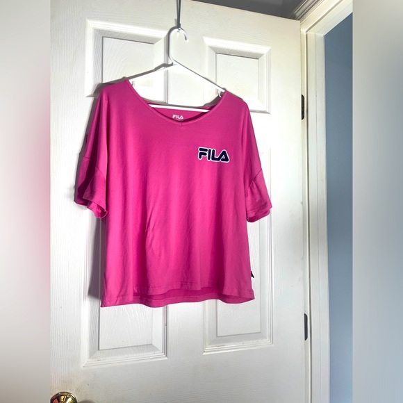 FILA’s pink oversized comfy soft and stretchy sleepwear crop top size LARGE - Picture 1 of 5